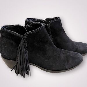 🍵🍕🍭SAM EDELMAN Paige booties tassels black suede zip boho vibe CLOSEOUT